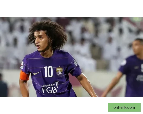 克雷斯波率队带领艾尔艾因历史性夺冠庆祝辉煌时刻