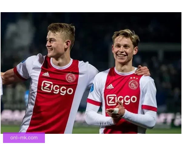 吕克·德容正式宣布退役告别荷兰国家队 结束长达14年的国际足球生涯